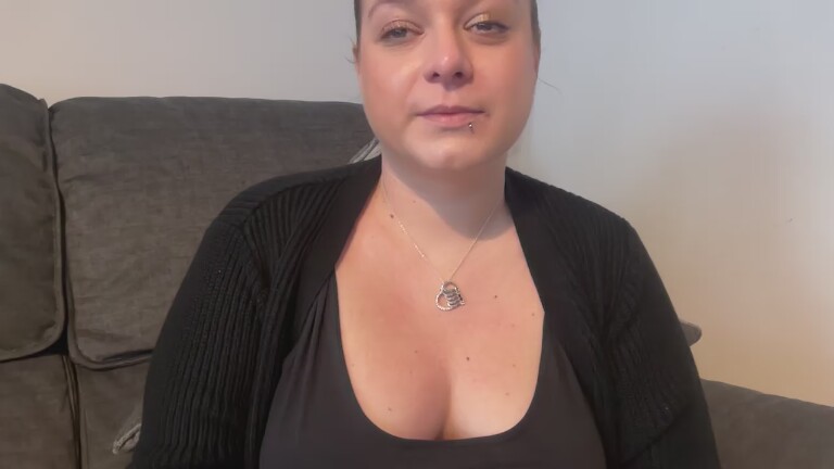 NaughtyWifeUK's Streamate show and profile