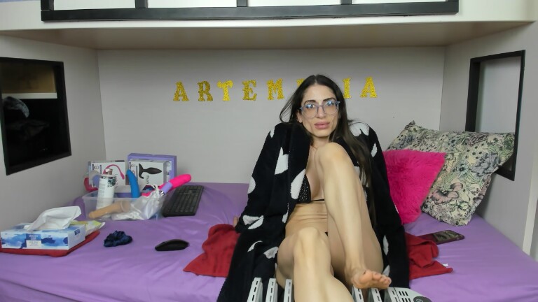 Artemisia's Streamate show and profile