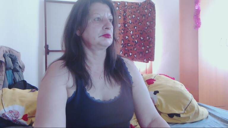 ExtasyMature's Streamate show and profile