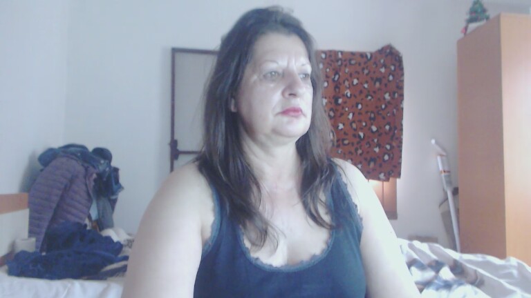 ExtasyMature's Streamate show and profile