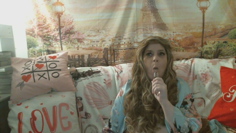 lovehollyann's Streamate show and profile