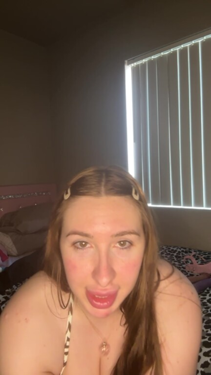 KhaleesiKouture's Streamate show and profile