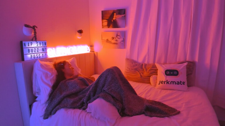 QueenChloeXO's Streamate show and profile