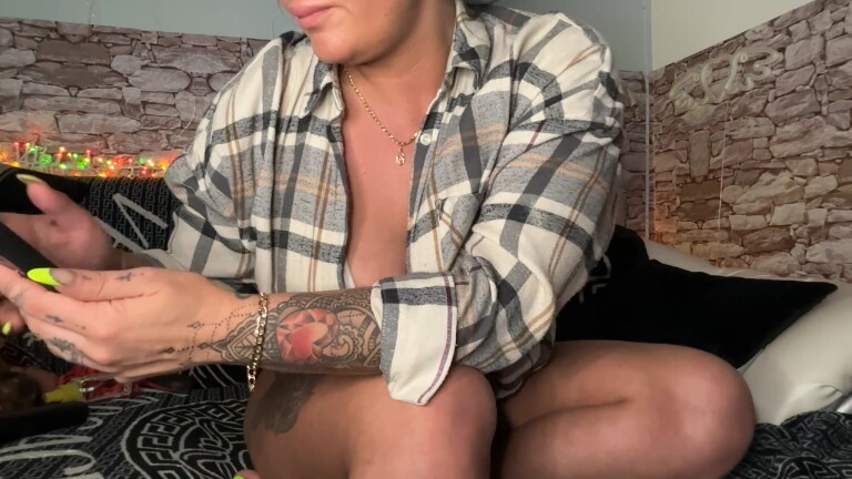 FitnesMilfy's Streamate show and profile